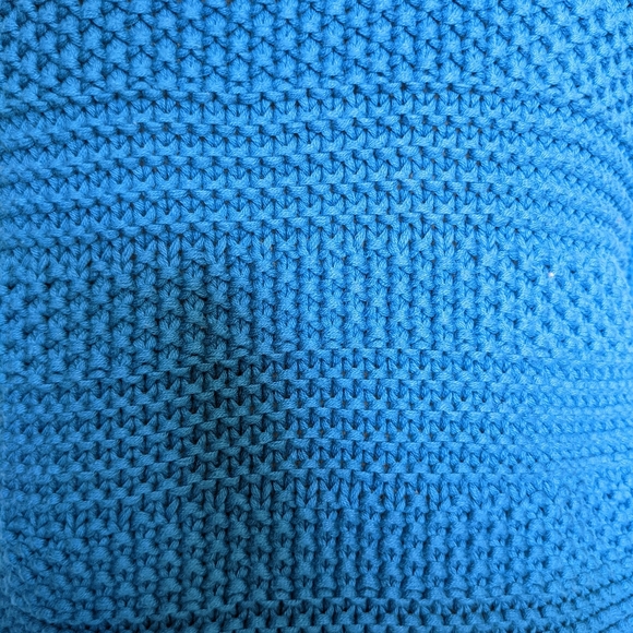 Blue Sweater - Picture 4 of 5